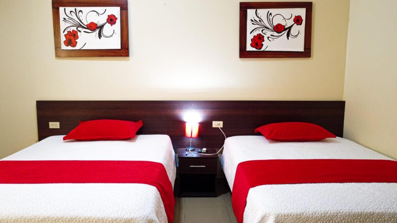 Hotel Pikeiro Blue Manta Bagian luar foto