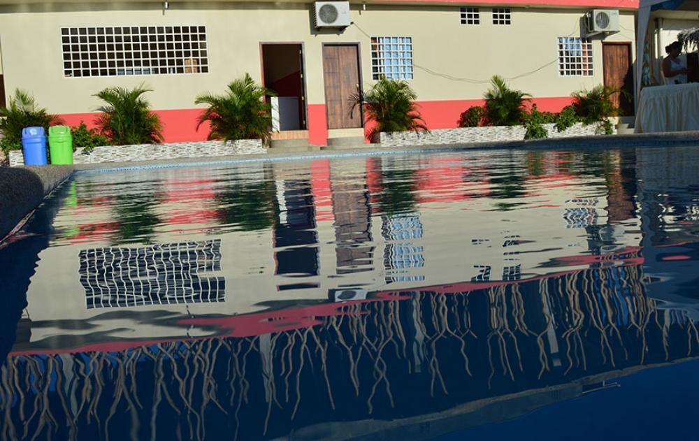 Hotel Pikeiro Blue Manta Bagian luar foto